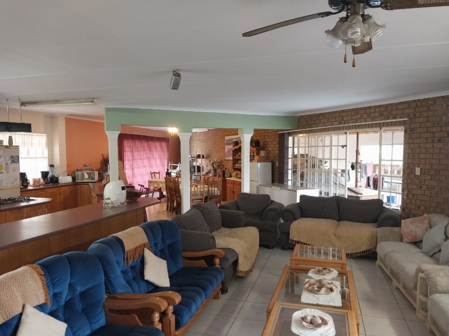 5 Bedroom Property for Sale in Cashan North West